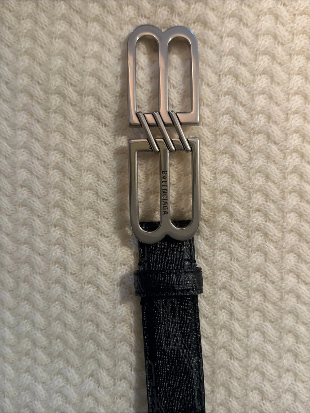 Balenciaga polished minimalist buckle